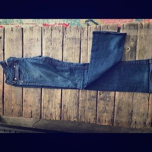 True religion hi-rise boot red stitch jeans